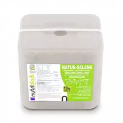 NATUR-SELENA ECO Mineralstoff-Ergänzungsblock für Wiederkäuer und Pferde 10 kg