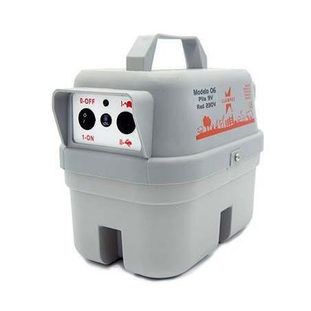 Llampec MODEL 06 akumulatorowa ładowarka do ogrodzeń elektrycznych dla zwierząt domowych, koni i bydła
