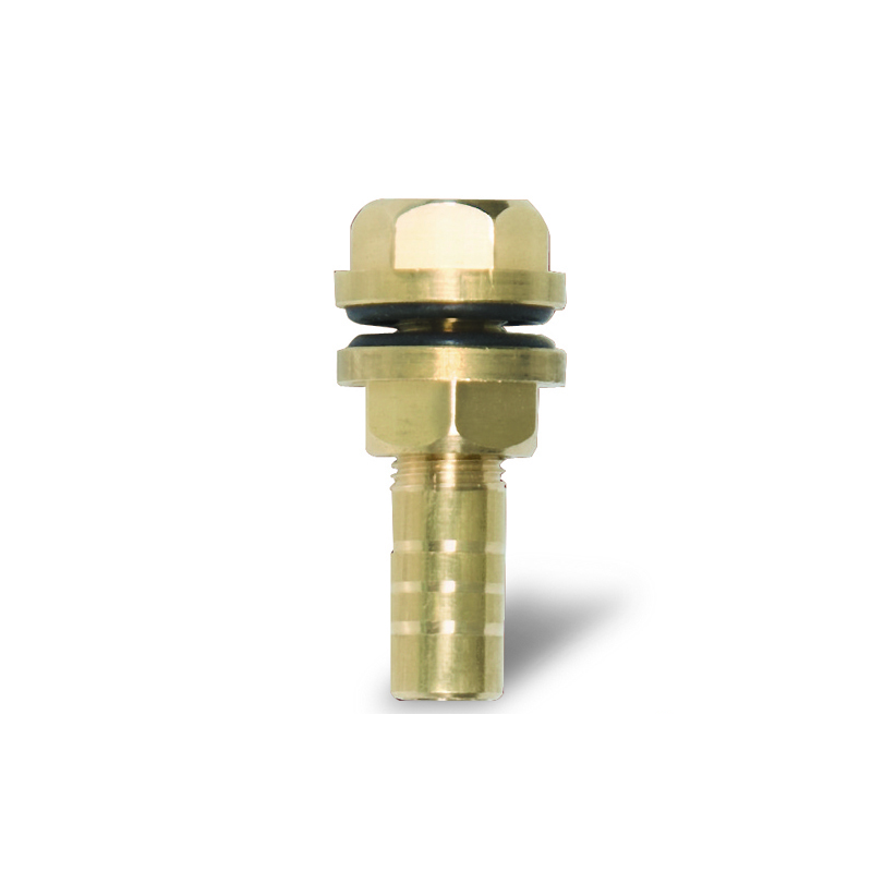 Gaun fitting outlet for brass tank